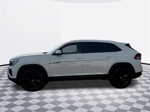 2025 Volkswagen Atlas Cross Sport 2.0T SE w/Technology 4MOTION