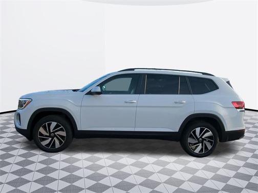 2025 Volkswagen Atlas 2.0T SE w/Technology 4MOTION