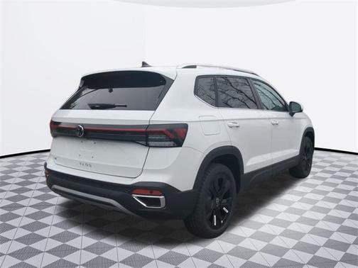2025 Volkswagen Taos 1.5T SE