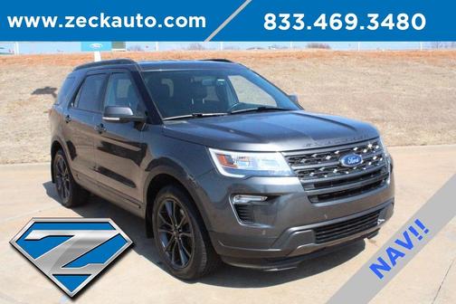 Photo 1 of 43 of 2019 Ford Explorer XLT