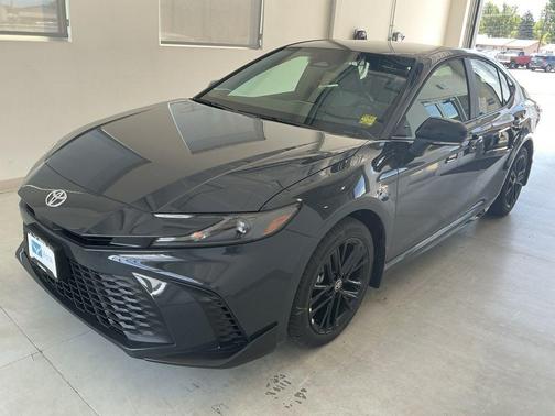 Underground 2026 Toyota Camry SE