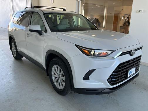 Wind Chill Pearl 2026 Toyota Grand Highlander Hybrid XLE