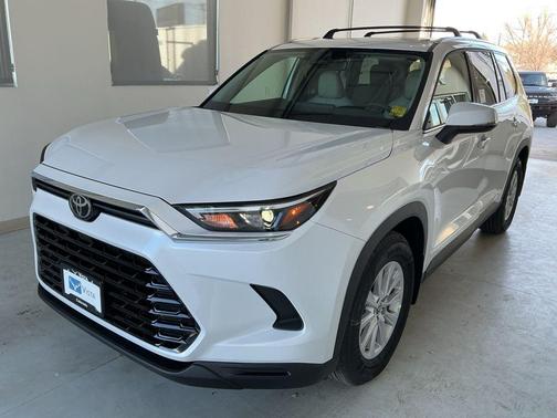 Wind Chill Pearl 2026 Toyota Grand Highlander Hybrid XLE