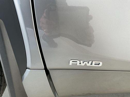 Heavy Metal 2026 Toyota Highlander Hybrid XLE