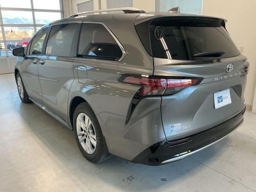 2026 Toyota Sienna Limited