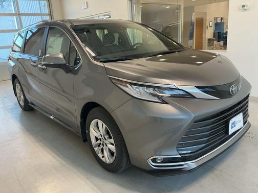 2026 Toyota Sienna Limited