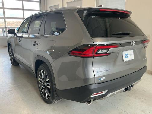 2026 Toyota Grand Highlander Hybrid Platinum MAX