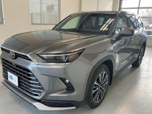 2026 Toyota Grand Highlander Hybrid Platinum MAX