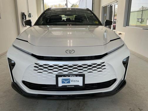 2026 Toyota Crown Signia Limited