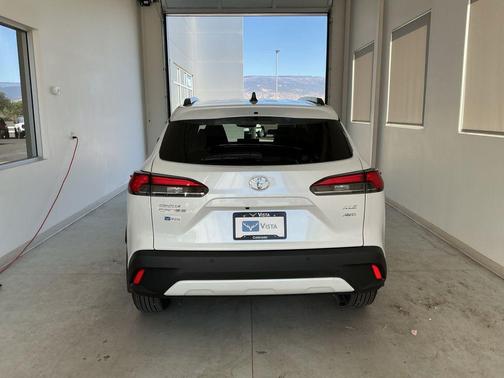 Pearl 2026 Toyota Corolla Cross XLE