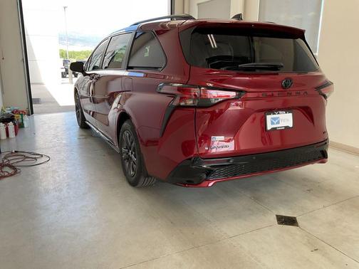 Ruby Flare Pearl 2026 Toyota Sienna XSE 7 Passenger