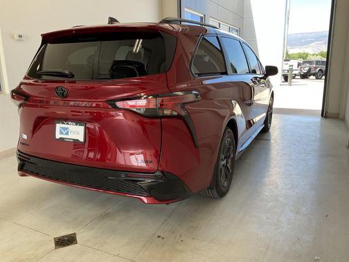 Ruby Flare Pearl 2026 Toyota Sienna XSE 7 Passenger