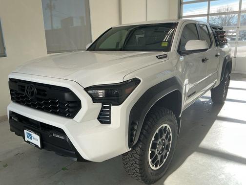 2025 Toyota Tacoma Hybrid TRD Off Road
