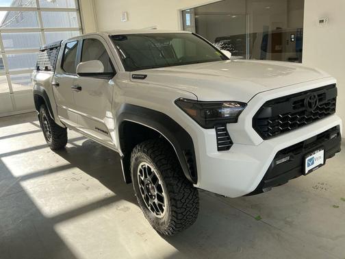 2025 Toyota Tacoma Hybrid TRD Off Road