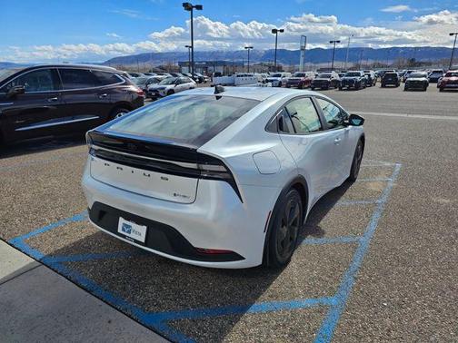 Wind Chill Pearl 2026 Toyota Prius Plug-In Hybrid SE