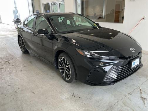 Midnight Black Metallic 2026 Toyota Camry XLE