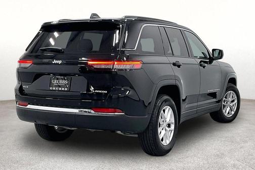 Diamond Black 2025 Jeep Grand Cherokee Laredo X