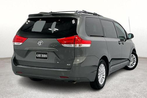 2013 Toyota Sienna XLE