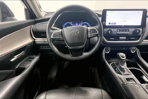 Storm 2024 Toyota Grand Highlander Hybrid LIMITED