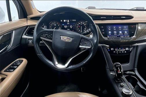 Crystal White Tri-Coat 2021 Cadillac XT6 Sport AWD
