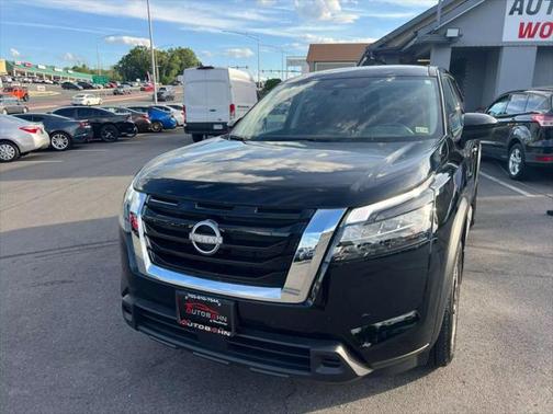 2024 Nissan Pathfinder S 4WD