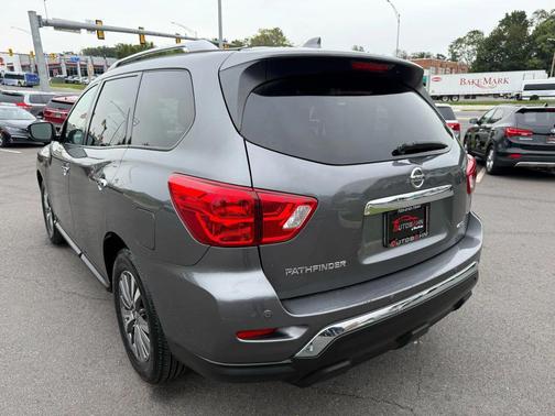 2019 Nissan Pathfinder S