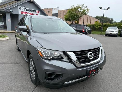 2019 Nissan Pathfinder S
