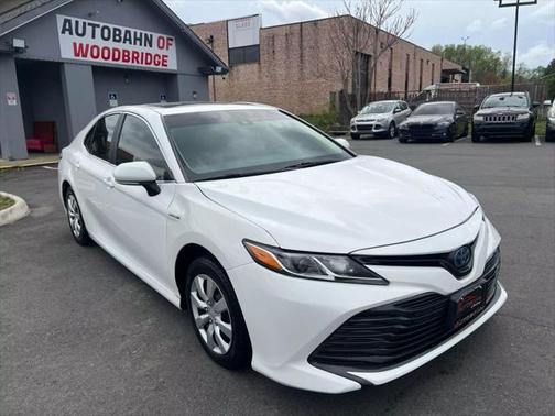 2018 Toyota Camry Hybrid SE
