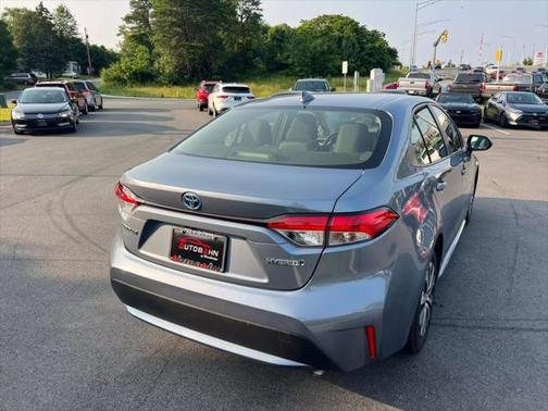 2022 Toyota Corolla Hybrid SE
