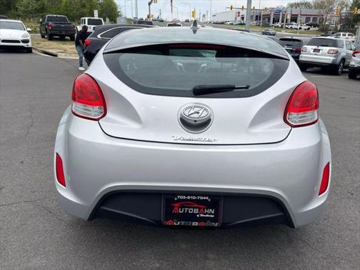 2017 Hyundai Veloster Base