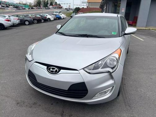 2017 Hyundai Veloster Base