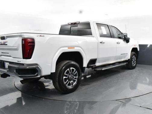 2024 GMC Sierra 2500 SLT