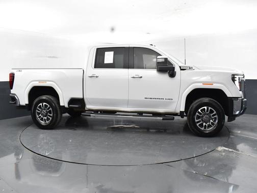 2024 GMC Sierra 2500 SLT