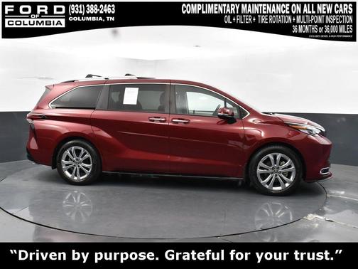 2022 Toyota Sienna Platinum 7 Passenger