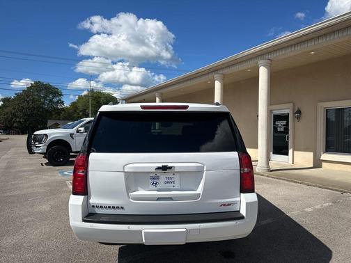 2019 Chevrolet Suburban LT