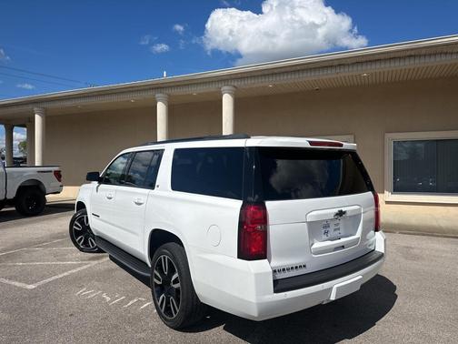 2019 Chevrolet Suburban LT