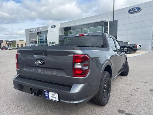 2025 Ford Maverick Lobo Standard