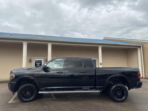 2022 RAM 2500 Limited Mega Cab 4x4 6'4' Box