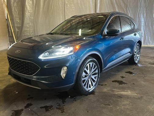 2020 Ford Escape Titanium