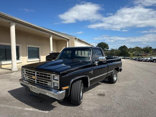 1983 GMC Pickup Truck Base