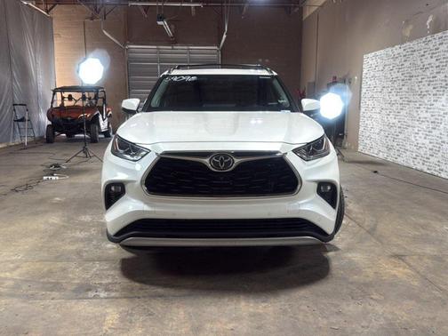 2021 Toyota Highlander Platinum