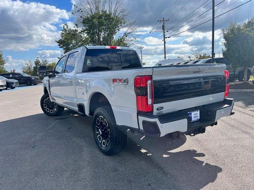 Avalanche 2026 Ford F-250 Platinum