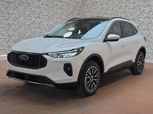 2026 Ford Escape PHEV SE