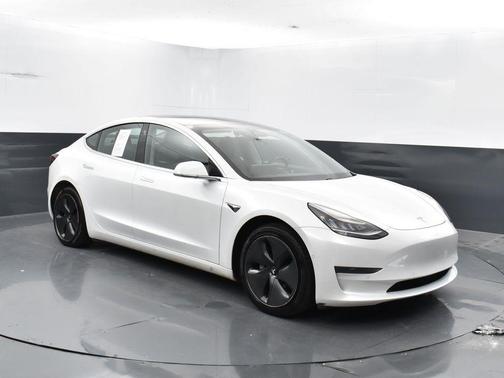 2020 Tesla Model 3 Standard Range Plus