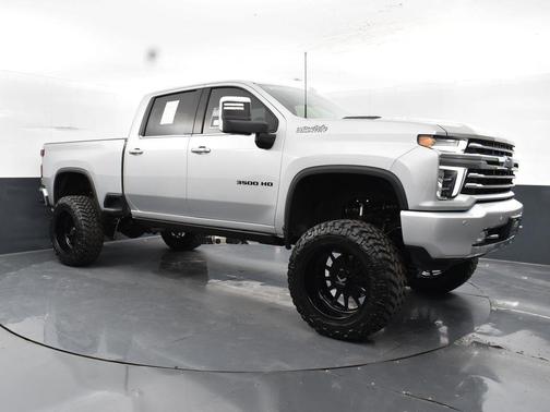 2022 Chevrolet Silverado 3500 High Country