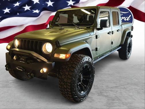 2022 Jeep Gladiator Overland