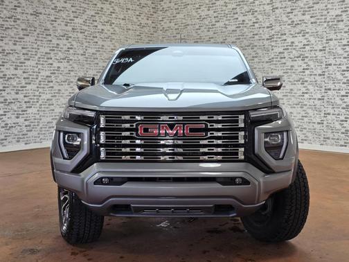 2025 GMC Canyon Denali