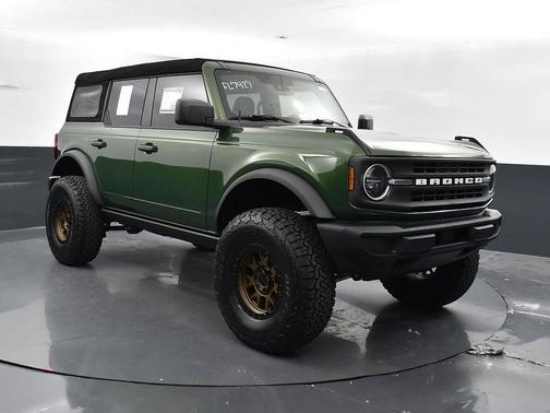 2025 Ford Bronco Base