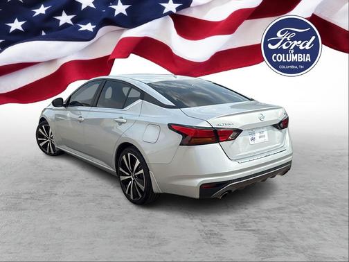 2021 Nissan Altima SR FWD