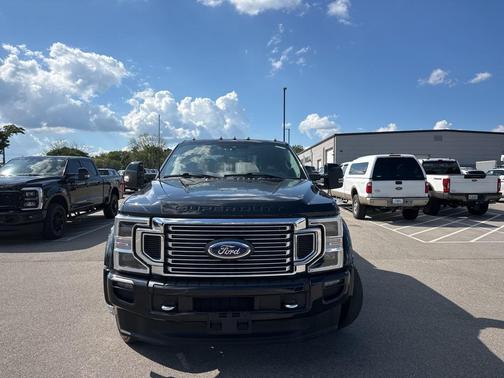 2022 Ford F-450 Limited